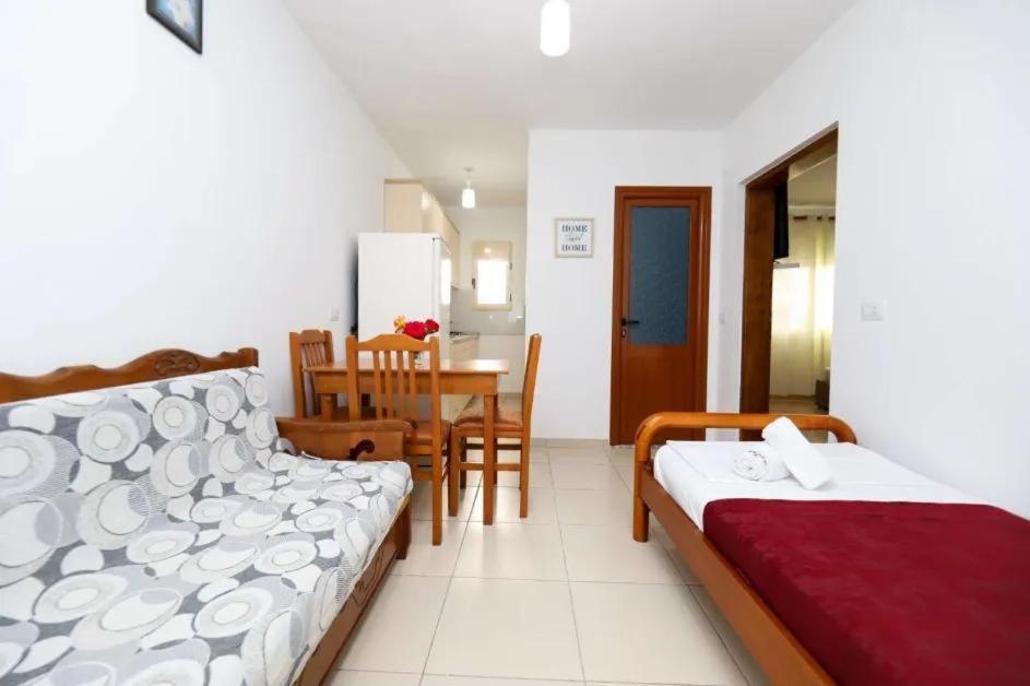 Vila Agolli Vlorë Esterno foto