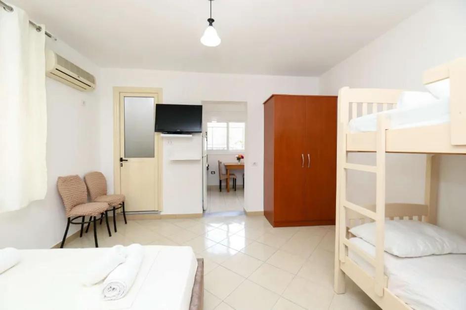 Vila Agolli Vlorë Esterno foto