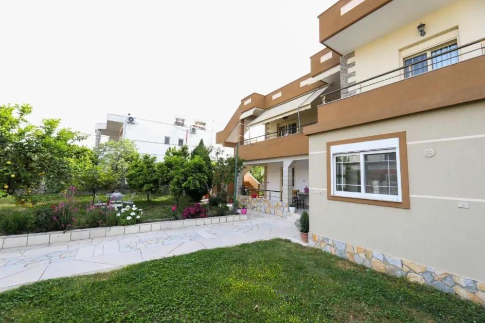 Vila Agolli Vlorë Esterno foto
