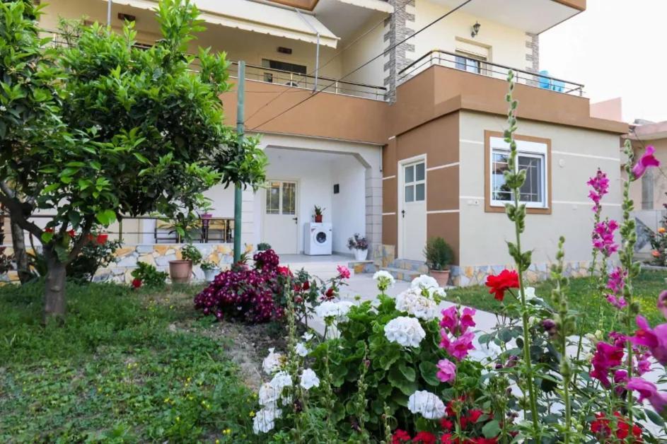 Vila Agolli Vlorë Esterno foto